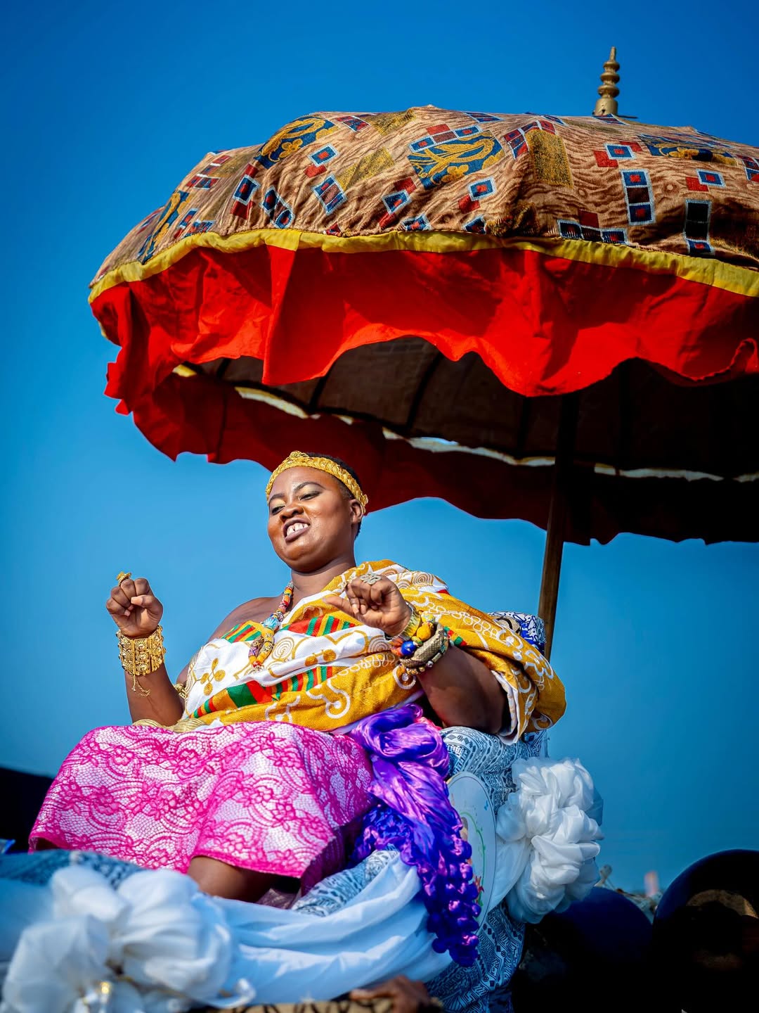 Traditional dance at Oguaa Fetu Afahye