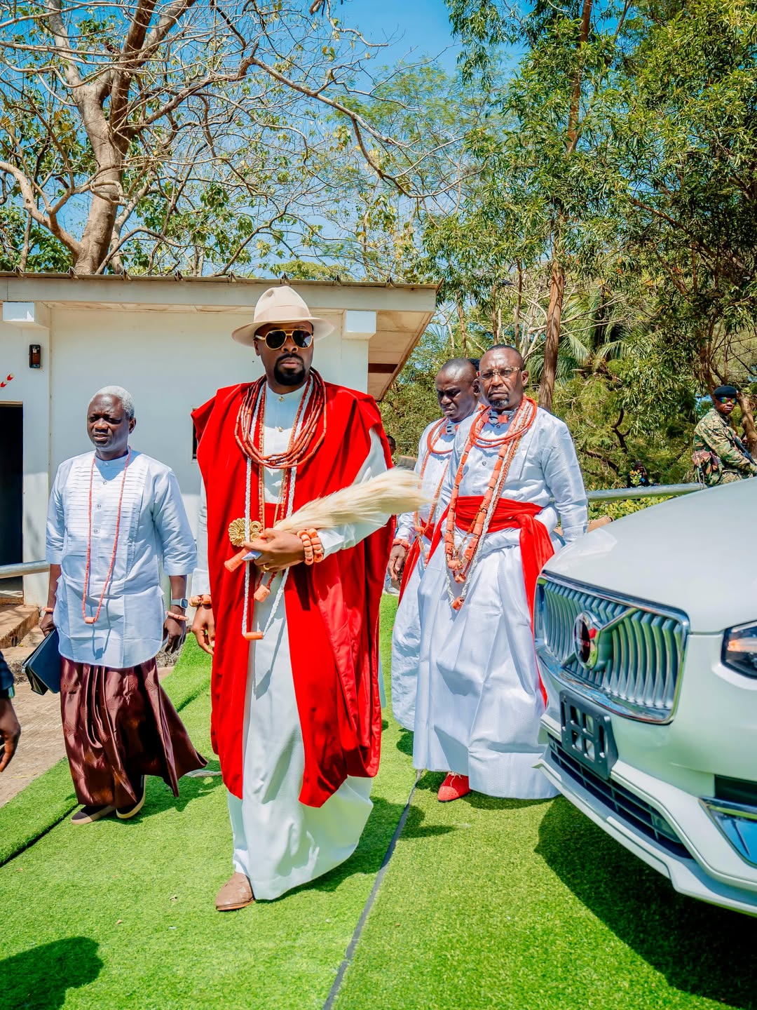 His Majesty departing after the leadership colloquium