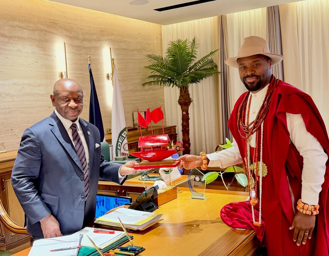 His Majesty presenting a gift during his visit to Sierra Leone